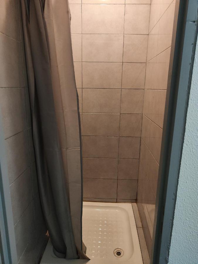 Hotel Les 4 Chenes Pontault-Combault Kültér fotó